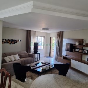 Apartamento com 241m², 3 dormitórios, 2 vagas, no bairro Colina Sorriso em Caxias do Sul para Comprar