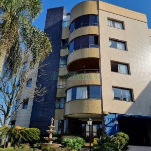 Apartamento com 241m², 3 dormitórios, 2 vagas, no bairro Colina Sorriso em Caxias do Sul para Comprar