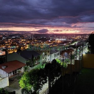 Apartamento com 241m², 3 dormitórios, 2 vagas, no bairro Colina Sorriso em Caxias do Sul para Comprar