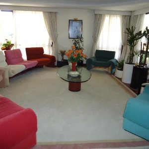 Apto Mobiliado com 600m², 3 dormitórios, 4 vagas, no bairro Centro em Caxias do Sul para Comprar