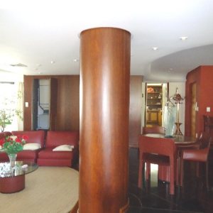 Apto Mobiliado com 600m², 3 dormitórios, 4 vagas, no bairro Centro em Caxias do Sul para Comprar