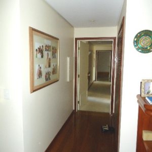 Apto Mobiliado com 600m², 3 dormitórios, 4 vagas, no bairro Centro em Caxias do Sul para Comprar