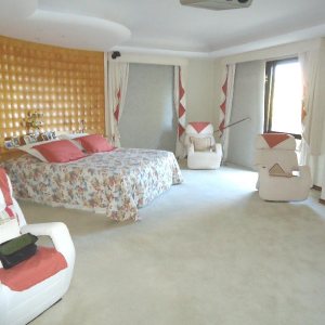 Apto Mobiliado com 600m², 3 dormitórios, 4 vagas, no bairro Centro em Caxias do Sul para Comprar