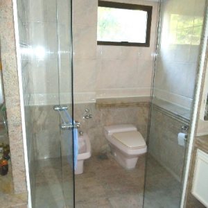 Apto Mobiliado com 600m², 3 dormitórios, 4 vagas, no bairro Centro em Caxias do Sul para Comprar