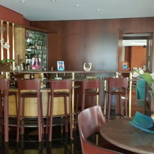 Apto Mobiliado com 600m², 3 dormitórios, 4 vagas, no bairro Centro em Caxias do Sul para Comprar