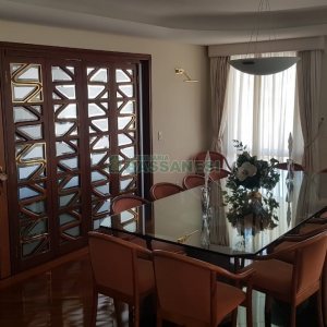 Apto Mobiliado com 600m², 3 dormitórios, 4 vagas, no bairro Centro em Caxias do Sul para Comprar