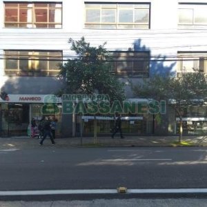 Loja com 553m², no bairro Centro em Caxias do Sul para Comprar