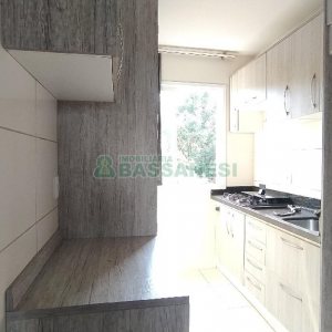 Apartamento com 62m², 2 dormitórios, 1 vaga, no bairro Santa Catarina em Caxias do Sul para Alugar