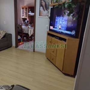 Casa com 400m², 5 dormitórios, 5 vagas, no bairro Desvio Rizzo em Caxias do Sul para Comprar