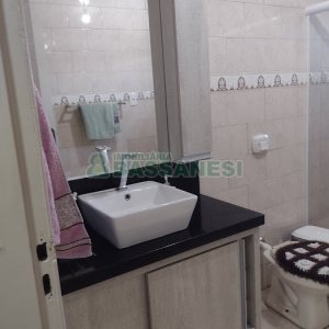 Casa com 400m², 5 dormitórios, 5 vagas, no bairro Desvio Rizzo em Caxias do Sul para Comprar