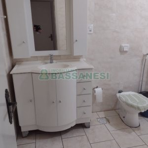Casa com 400m², 5 dormitórios, 5 vagas, no bairro Desvio Rizzo em Caxias do Sul para Comprar