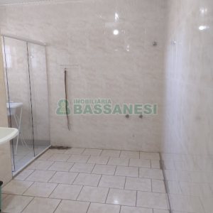 Casa com 400m², 5 dormitórios, 5 vagas, no bairro Desvio Rizzo em Caxias do Sul para Comprar