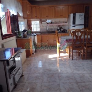 Casa com 400m², 5 dormitórios, 5 vagas, no bairro Desvio Rizzo em Caxias do Sul para Comprar