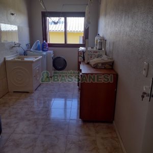 Casa com 400m², 5 dormitórios, 5 vagas, no bairro Desvio Rizzo em Caxias do Sul para Comprar