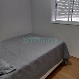 Sobrado com 62m², 2 dormitórios, 1 vaga, no bairro Esplanada em Caxias do Sul para Comprar