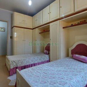 Apto Mobiliado com 132m², 3 dormitórios, 1 vaga, no bairro Centro em Caxias do Sul para Alugar