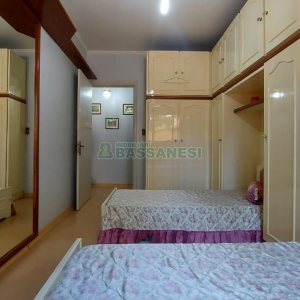 Apto Mobiliado com 132m², 3 dormitórios, 1 vaga, no bairro Centro em Caxias do Sul para Alugar