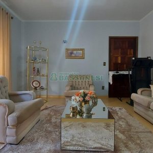 Apto Mobiliado com 132m², 3 dormitórios, 1 vaga, no bairro Centro em Caxias do Sul para Alugar