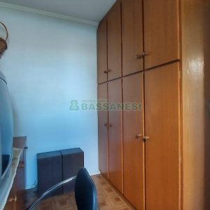 Apto Mobiliado com 132m², 3 dormitórios, 1 vaga, no bairro Centro em Caxias do Sul para Alugar