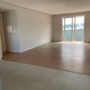Apartamento com 89m², 2 dormitórios, 2 vagas, no bairro Santa Catarina em Caxias do Sul para Comprar