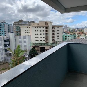 Apartamento com 89m², 2 dormitórios, 2 vagas, no bairro Santa Catarina em Caxias do Sul para Comprar