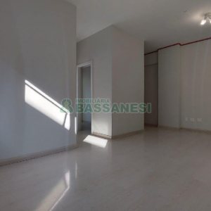Sala com 60m², no bairro Centro em Caxias do Sul para Alugar
