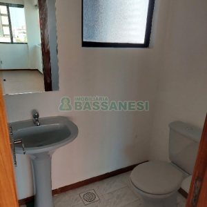 Sala com 59m², no bairro Centro em Caxias do Sul para Comprar