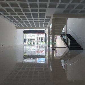 Loja com 522m², no bairro São Pelegrino em Caxias do Sul para Alugar