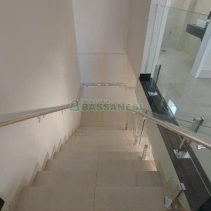 Loja com 522m², no bairro São Pelegrino em Caxias do Sul para Alugar
