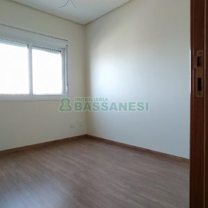 Apartamento com 75m², 2 dormitórios, 2 vagas, no bairro Charqueadas em Caxias do Sul para Alugar