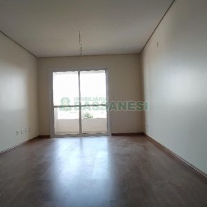 Apartamento com 75m², 2 dormitórios, 2 vagas, no bairro Charqueadas em Caxias do Sul para Alugar