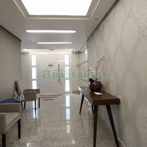 Apartamento com 75m², 2 dormitórios, 2 vagas, no bairro Charqueadas em Caxias do Sul para Alugar