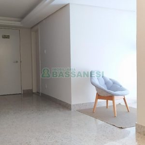 Apartamento com 75m², 2 dormitórios, 2 vagas, no bairro Charqueadas em Caxias do Sul para Alugar