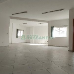 Loja com 405m², no bairro Centro em Caxias do Sul para Alugar