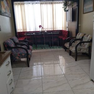 Casa com 281m², 6 dormitórios, 3 vagas, no bairro Cidade Nova em Caxias do Sul para Comprar