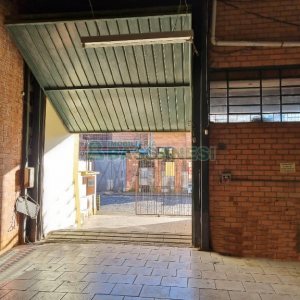 Pavilhão com 450m², no bairro São José em Caxias do Sul para Comprar