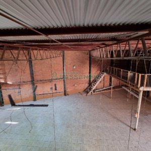 Pavilhão com 450m², no bairro São José em Caxias do Sul para Comprar