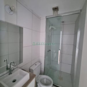 Apartamento com 80m², 2 dormitórios, 1 vaga, no bairro De Lazzer em Caxias do Sul para Comprar