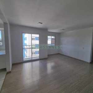 Apartamento com 80m², 2 dormitórios, 1 vaga, no bairro De Lazzer em Caxias do Sul para Comprar