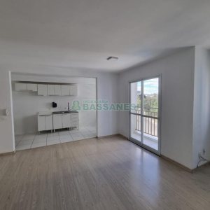 Apartamento com 80m², 2 dormitórios, 1 vaga, no bairro De Lazzer em Caxias do Sul para Comprar