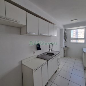 Apartamento com 80m², 2 dormitórios, 1 vaga, no bairro De Lazzer em Caxias do Sul para Comprar