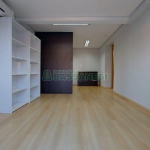 Sala com 183m², no bairro São Pelegrino em Caxias do Sul para Comprar