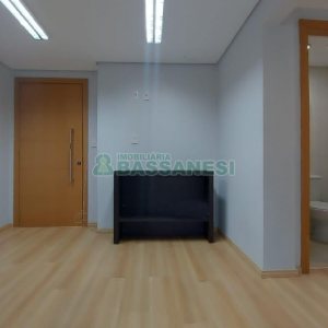 Sala com 183m², no bairro São Pelegrino em Caxias do Sul para Comprar