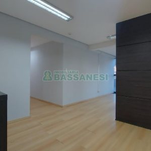 Sala com 183m², no bairro São Pelegrino em Caxias do Sul para Comprar
