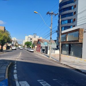 Loja com 100m², no bairro Rio Branco em Caxias do Sul para Alugar