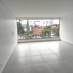 Loja com 100m², no bairro Rio Branco em Caxias do Sul para Alugar