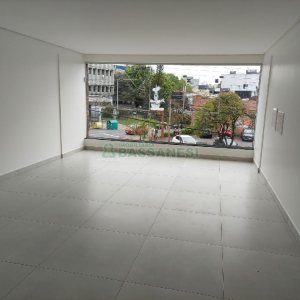 Loja com 100m², 1 vaga, no bairro Rio Branco em Caxias do Sul para Alugar