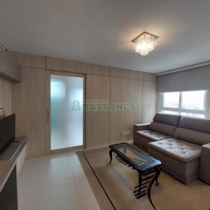 Apto Mobiliado com 53m², 1 dormitório, 1 vaga, no bairro Centro em Caxias do Sul para Alugar