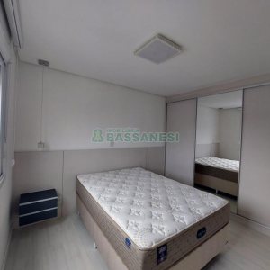 Apto Mobiliado com 53m², 1 dormitório, 1 vaga, no bairro Centro em Caxias do Sul para Alugar