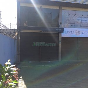 Loja com 54m², no bairro Sagrada Família em Caxias do Sul para Comprar